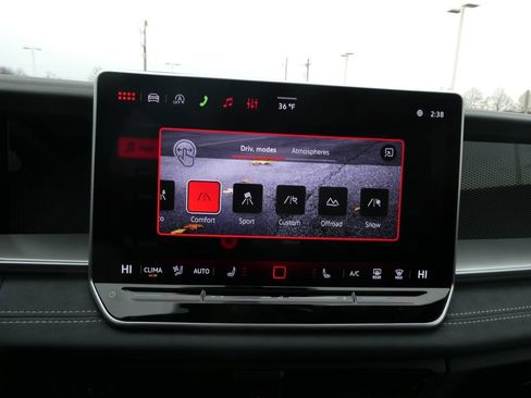 New 2026 Volkswagen Tiguan SE R-Line AWD/4WD image 29