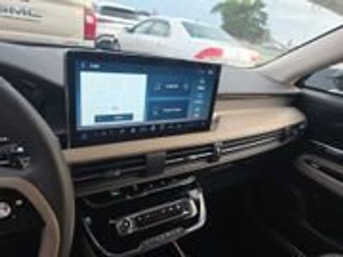 Used 2023 Lincoln Corsair AWD w/ Equipment Group 101A image 15