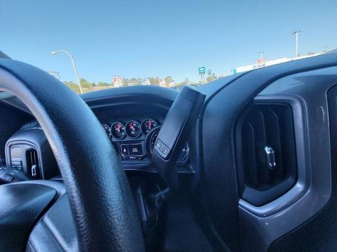 Used 2023 Chevrolet Silverado 1500 Custom image 15