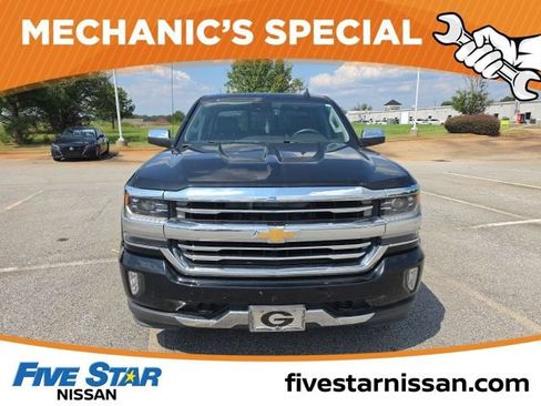 Used 2017 Chevrolet Silverado 1500 High Country AWD/4WD image 4