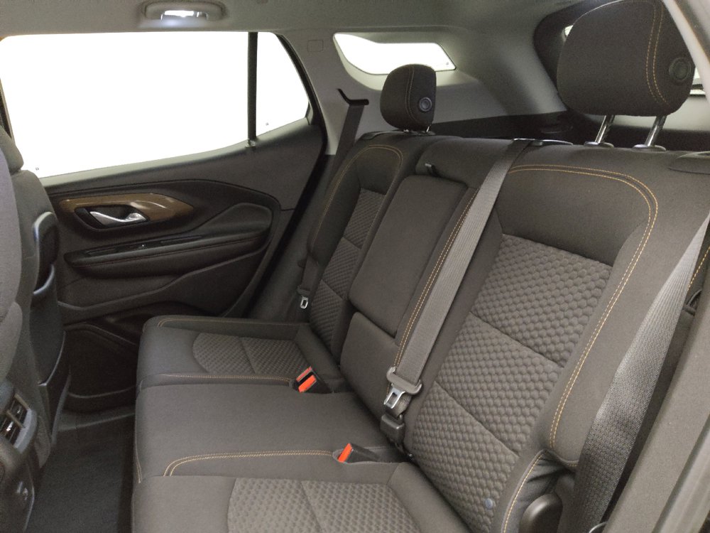 Used 2019 GMC Terrain SLE w/ Driver Convenience Package FWD image 18