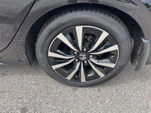 Used 2024 Honda Civic EX-L image 33