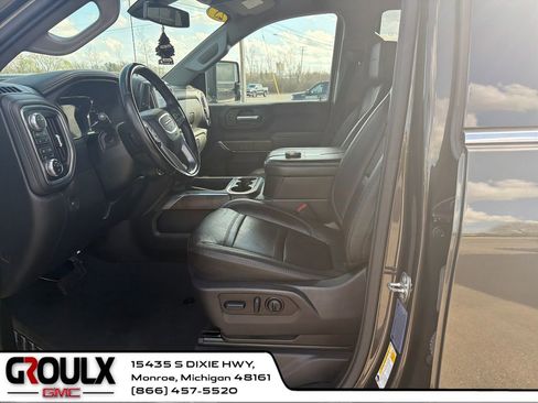 Used 2023 GMC Sierra 2500 Denali AWD/4WD image 10