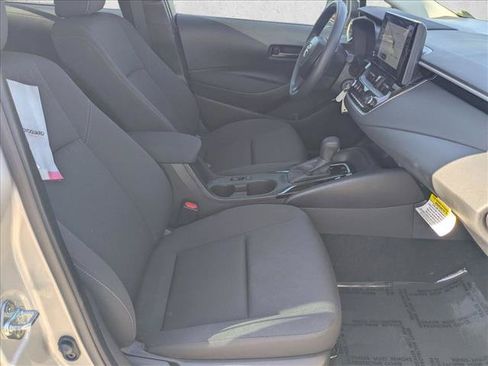 Used 2024 Toyota Corolla LE FWD image 18