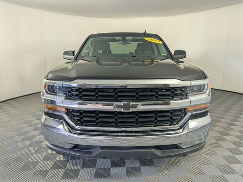 Used 2019 Chevrolet Silverado 1500 LT image 3