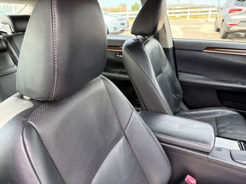 Used 2014 Lexus ES 350 w/ Luxury Package FWD image 23