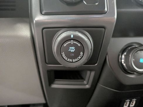 Used 2019 Ford F150 XLT w/ Equipment Group 302A Luxury AWD/4WD image 31