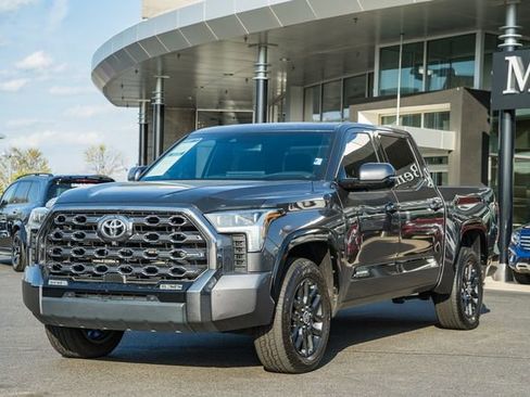 Used 2023 Toyota Tundra Platinum AWD/4WD image 3