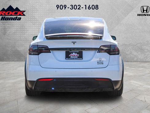Used 2022 Tesla Model X Plaid image 5