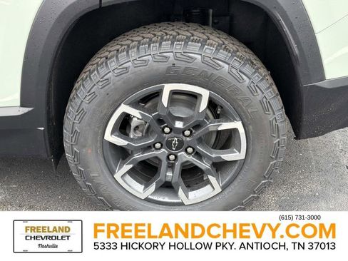 New 2026 Chevrolet Equinox ACTIV w/ Safety and Technology Package image 10