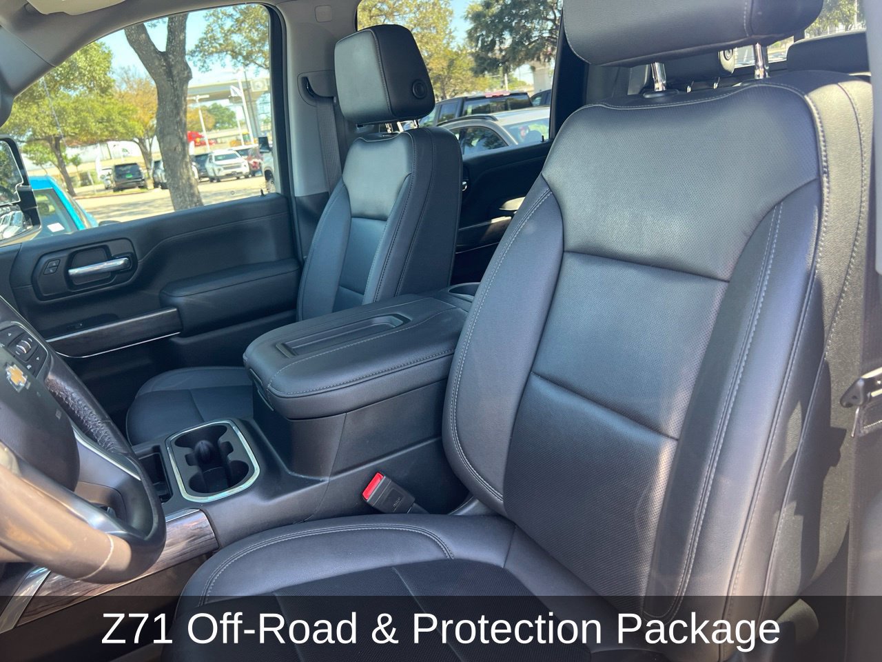 Used 2022 Chevrolet Silverado 2500 LTZ w/ LTZ Premium Package AWD/4WD image 9