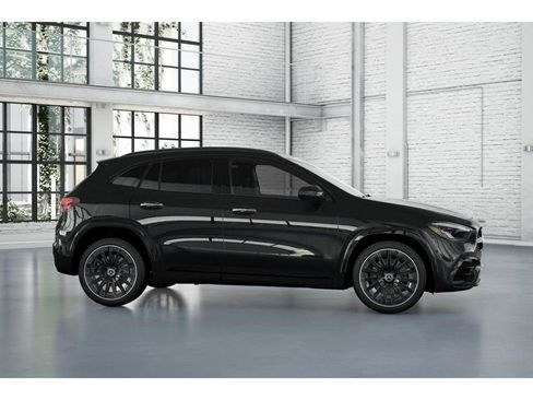New 2026 Mercedes-Benz GLA 250 4MATIC image 15