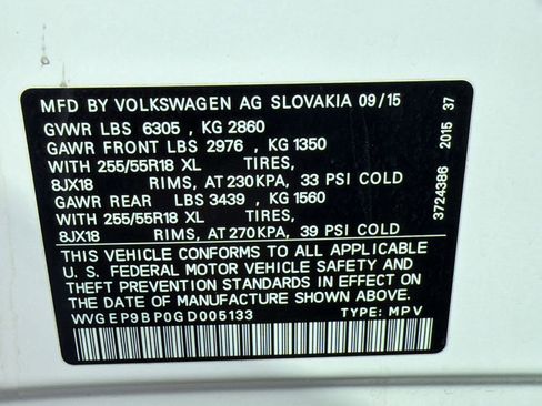 Used 2016 Volkswagen Touareg Sport AWD/4WD image 18