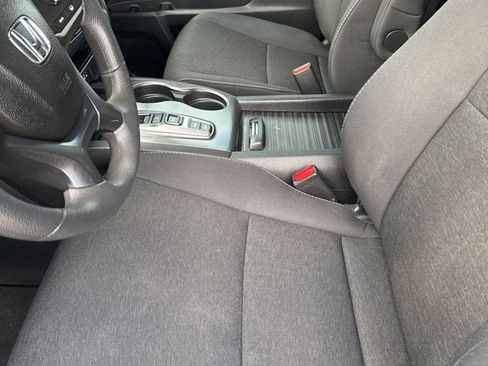 Used 2021 Honda Passport Sport image 15