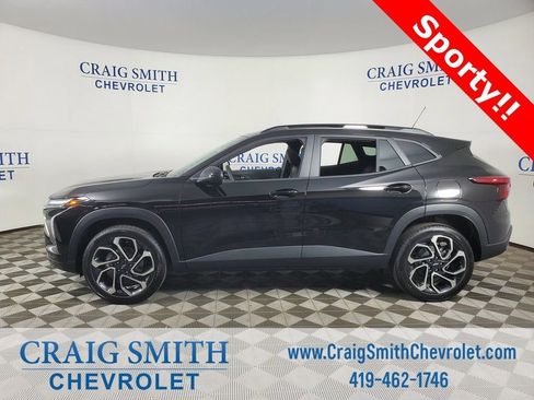 New 2026 Chevrolet Trax RS w/ Sunroof Package image 2