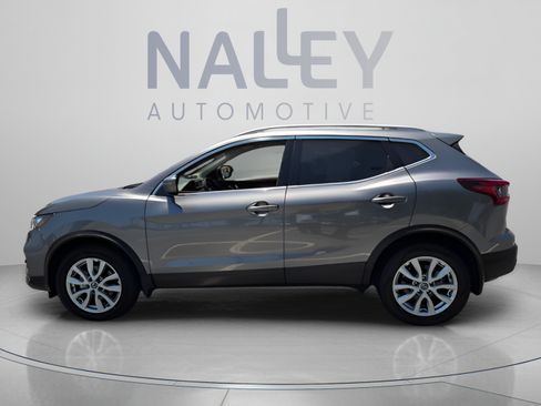 Used 2022 Nissan Rogue Sport SV AWD/4WD image 2