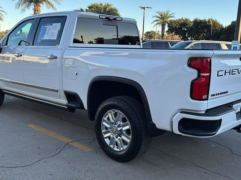 Certified 2024 Chevrolet Silverado 2500 High Country w/ Technology Package image 5