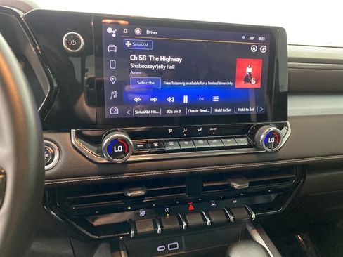 Used 2023 Chevrolet Colorado LT image 17