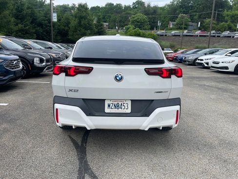 Used 2025 BMW X2 xDrive28i AWD/4WD image 4