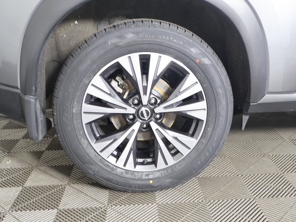 Used 2023 Nissan Rogue SV AWD/4WD image 19