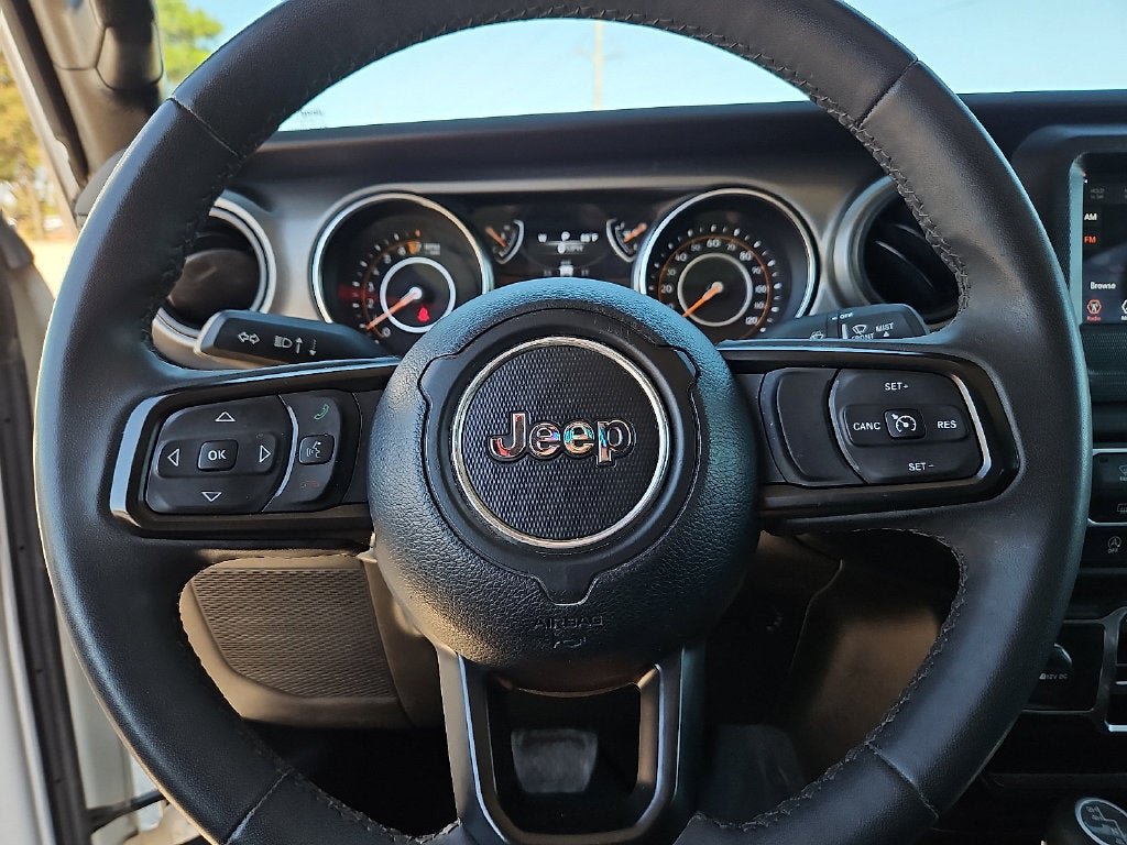 Used 2023 Jeep Gladiator Sport AWD/4WD image 30