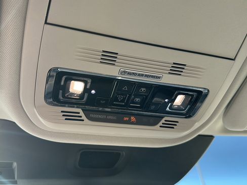 Used 2025 Lincoln Aviator 2WD image 40