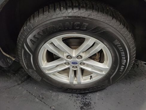 Used 2023 Ford Explorer 4WD image 10