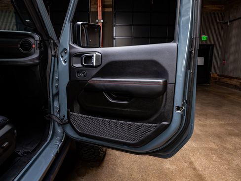 Used 2024 Jeep Wrangler Unlimited Rubicon image 38