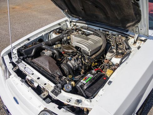 Used 1987 Ford Mustang GT RWD image 24
