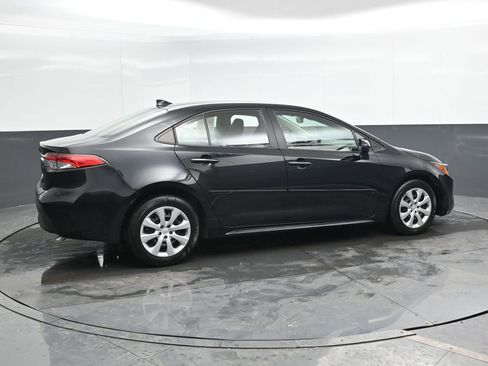 Used 2024 Toyota Corolla LE image 3