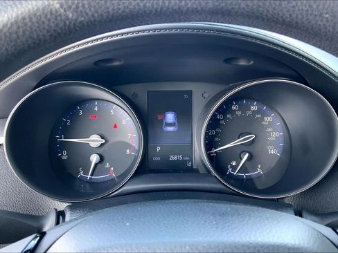 Used 2020 Toyota C-HR LE FWD image 26