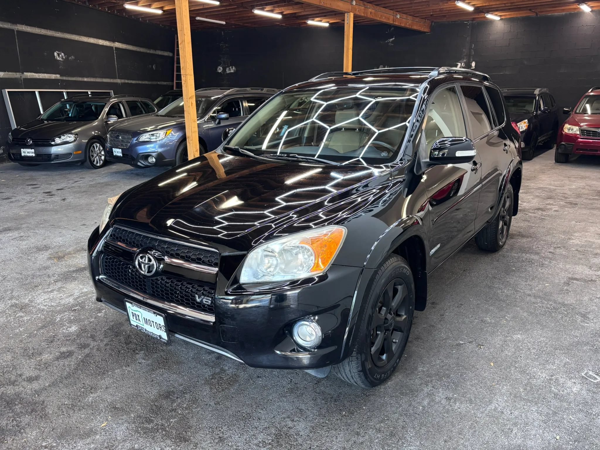 Used 2011 Toyota RAV4 Limited AWD/4WD image 3