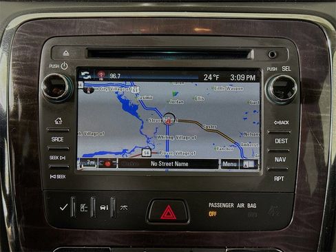 Used 2017 Buick Enclave Leather image 4