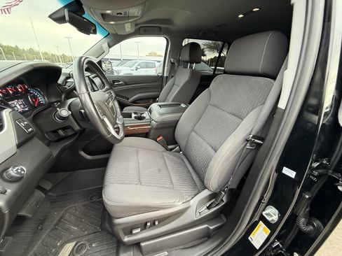 Used 2020 GMC Yukon SLE w/ SLE Value Package image 26