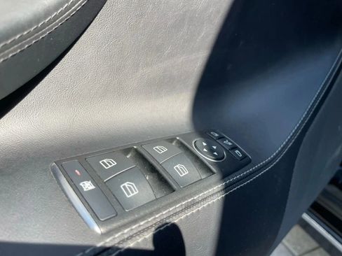 Used 2017 Tesla Model S 75 image 32