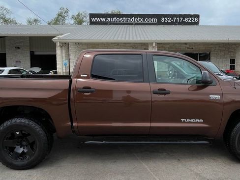 Used 2016 Toyota Tundra SR5 AWD/4WD image 7