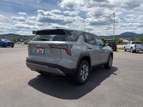 Certified 2025 Chevrolet Equinox LT AWD/4WD image 10