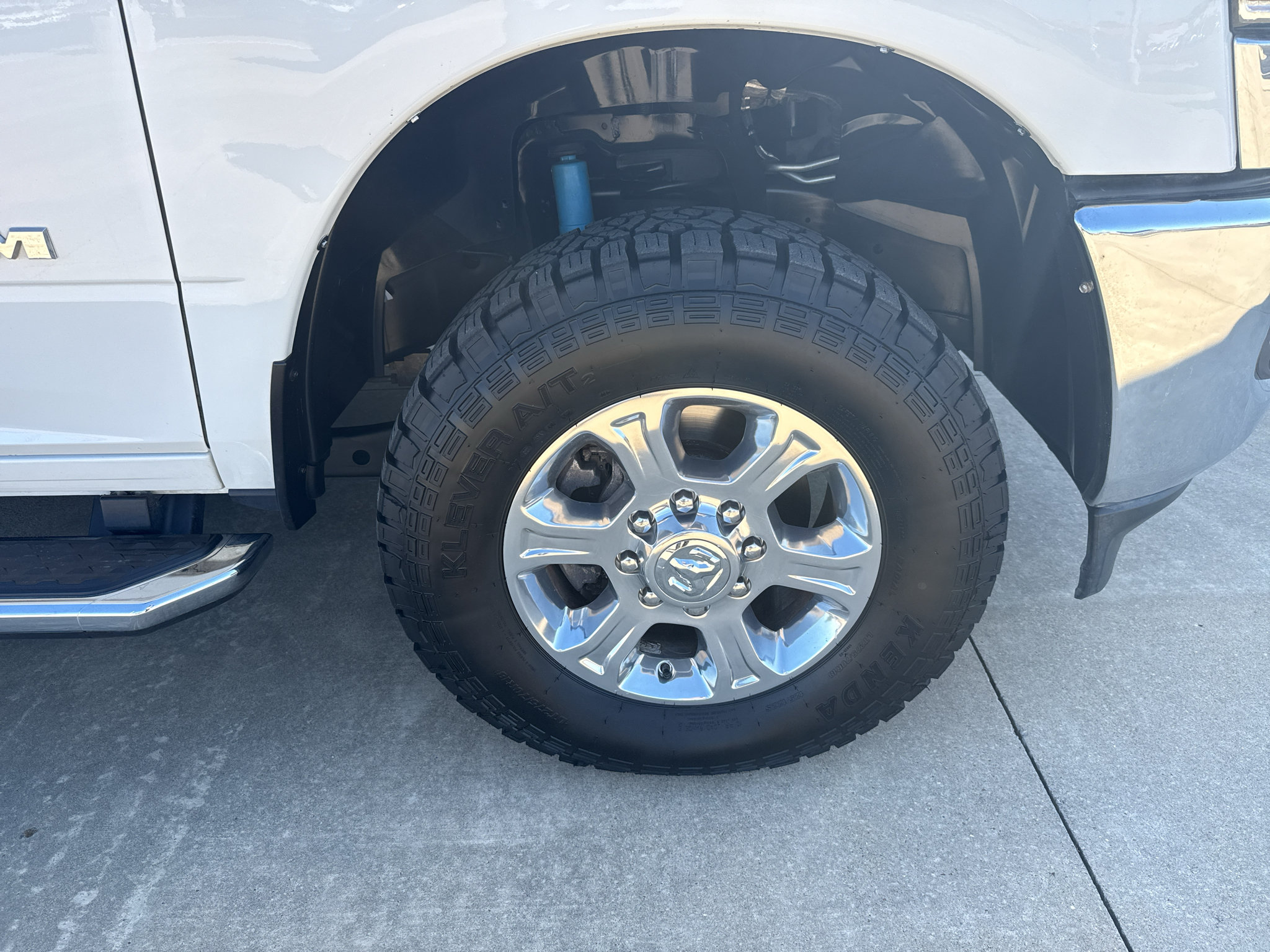 Used 2024 RAM 2500 Big Horn w/ Off Road Package AWD/4WD image 14