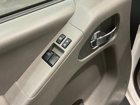 Used 2021 Nissan Frontier S RWD image 7