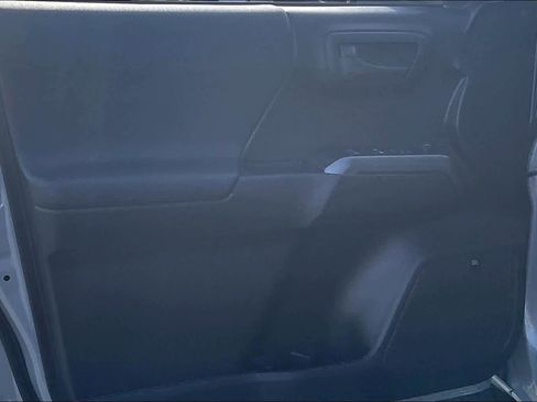 Used 2020 Toyota Tacoma TRD Off-Road w/ TRD Premium Off Road Package image 25