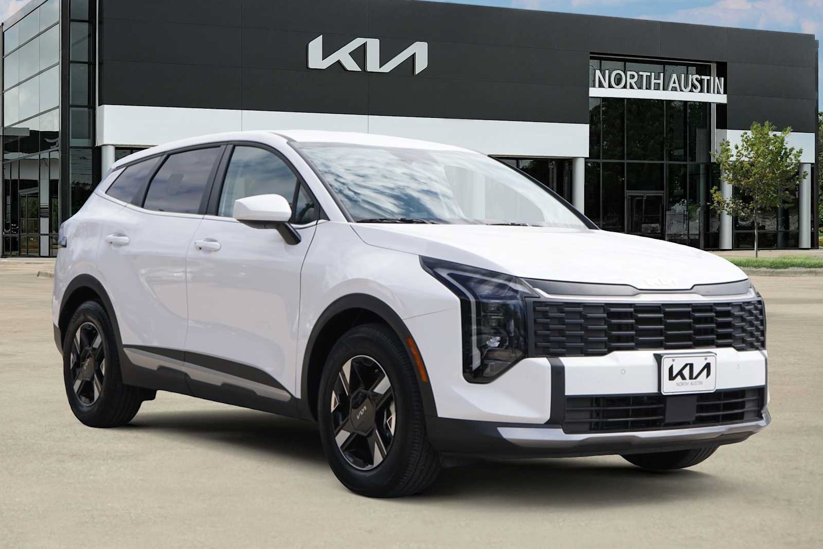Certified 2026 Kia Sportage LX FWD image 6