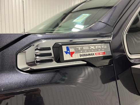 New 2025 GMC Sierra 2500 SLT w/ Texas SLT Premium Package image 31