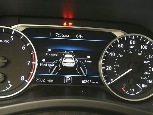 Certified 2025 Nissan Sentra SV image 8