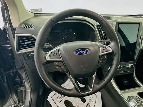 Certified 2024 Ford Edge SEL w/ Convenience Package AWD/4WD image 17