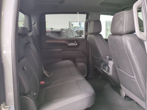 Used 2025 GMC Sierra 1500 Denali w/ Denali Carbonpro Edition AWD/4WD image 17