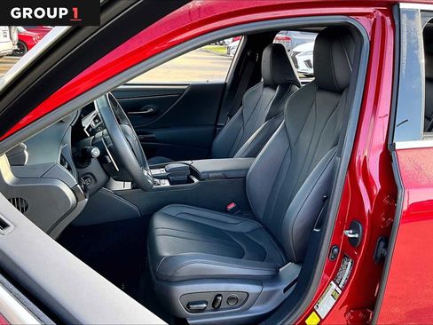 Certified 2022 Lexus ES 350 F Sport image 6