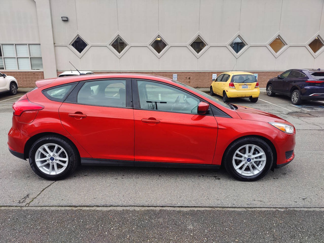 Used 2018 Ford Focus SE FWD image 10