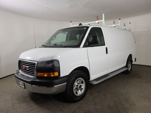 Used 2020 GMC Savana 2500 w/ Driver Convenience Package image 4