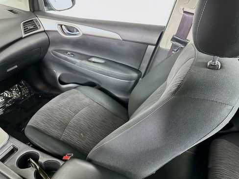Used 2015 Nissan Sentra SV FWD image 21