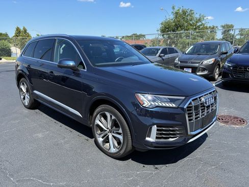 Used 2023 Audi Q7 3.0T Premium Plus w/ Premium Plus Package AWD/4WD image 3